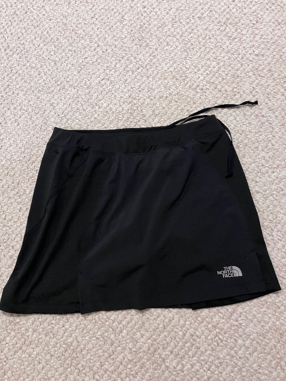 The North Face black drawstring skirt sz XS